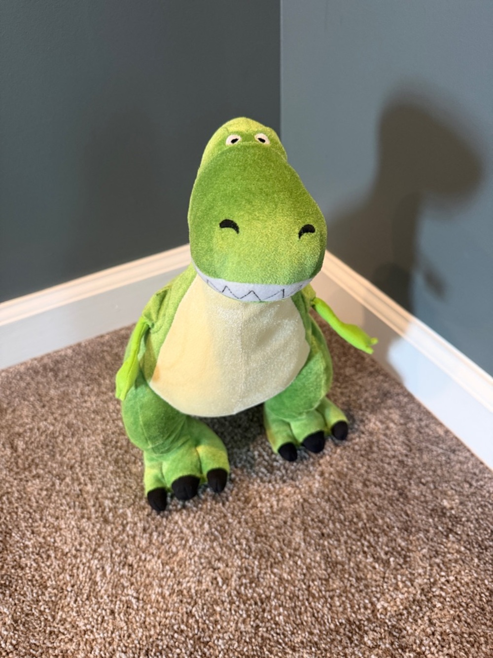 Disney Plush Green and Cream Dinosaur Stuffed Reptile